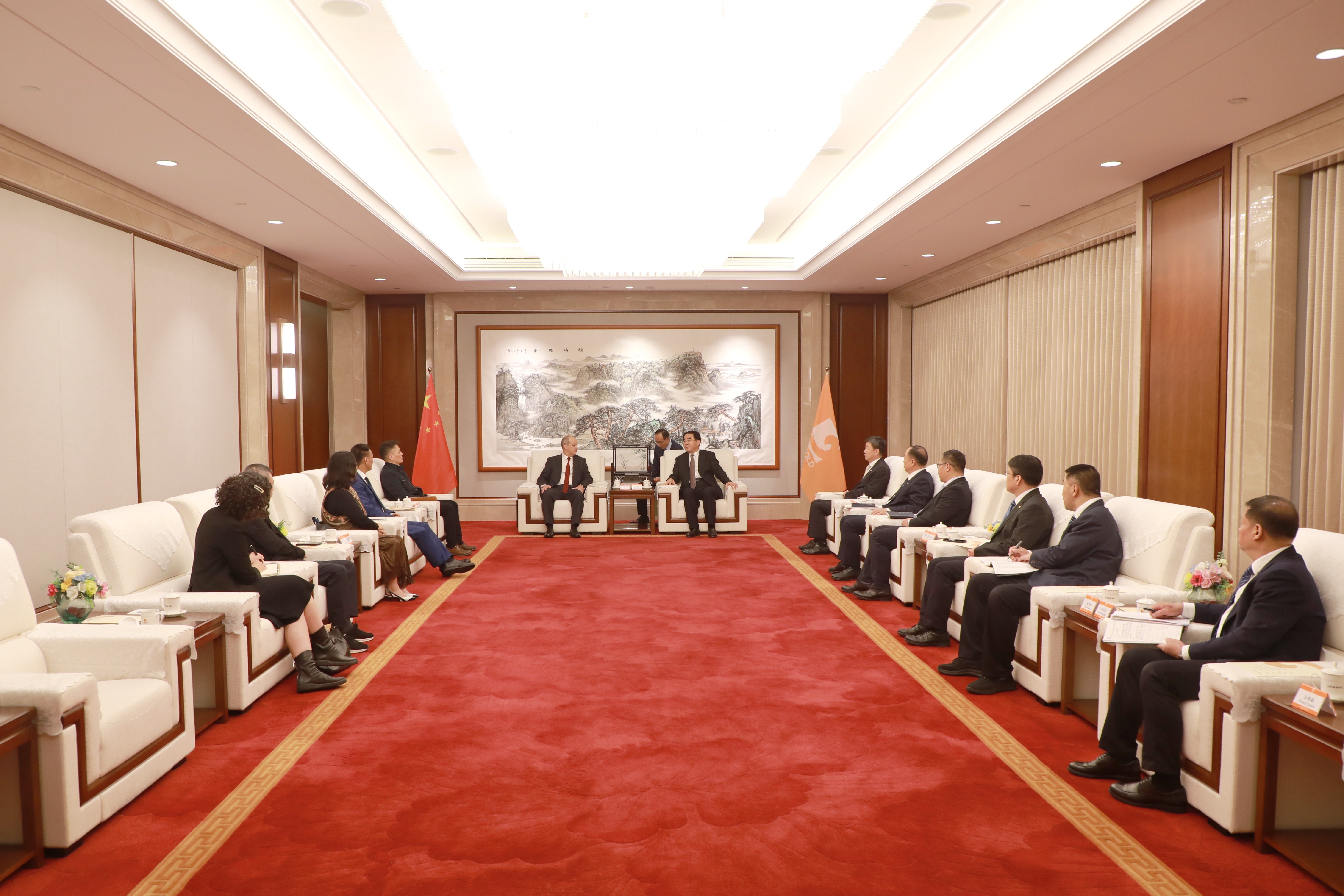 阿根廷驻华大使马致远一行到访山东888集团集团